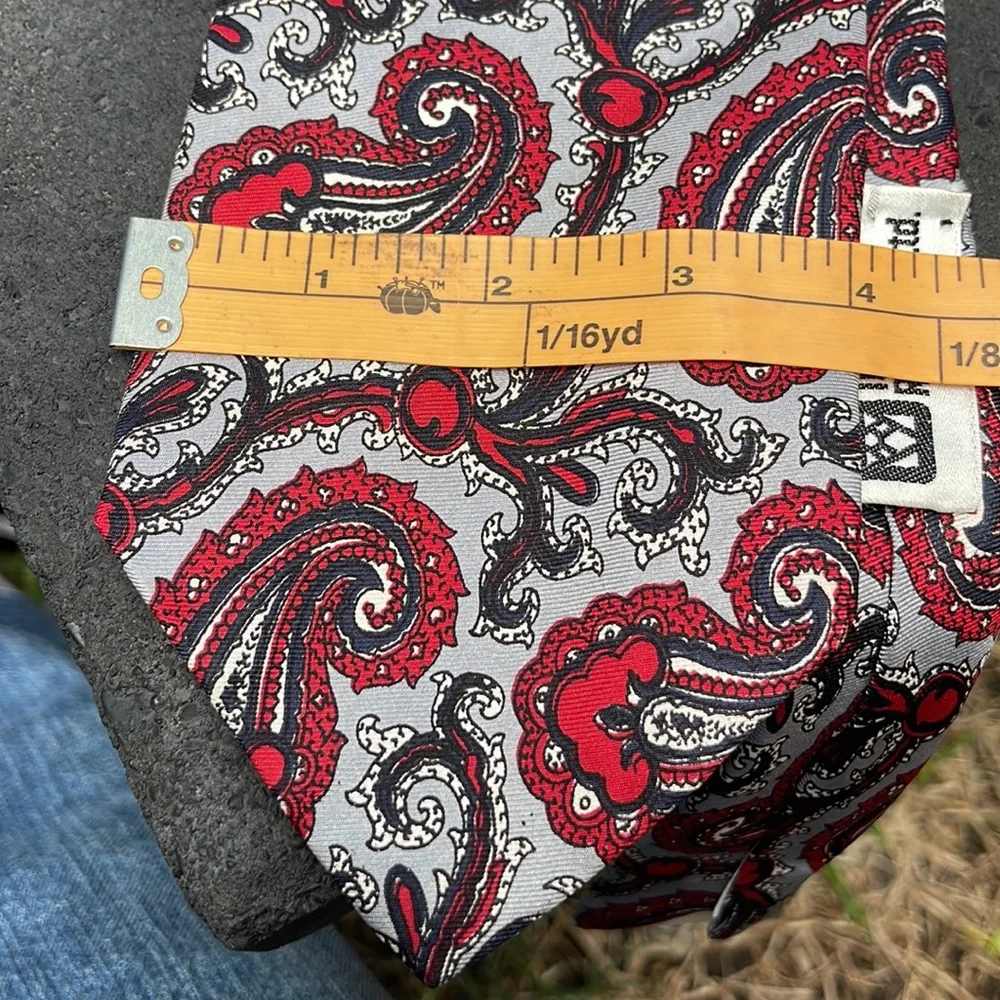 Wonderful. Vintage Grey & Red  Christian Dior silk tie